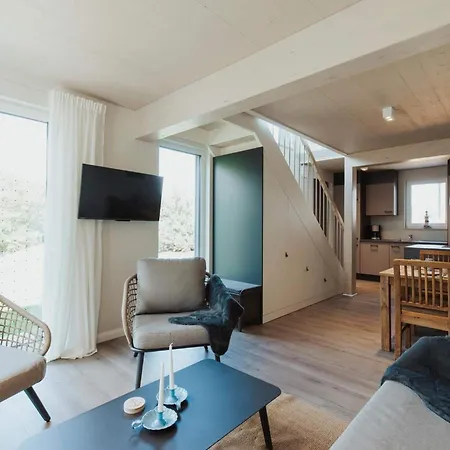 Urlaub Im Exklusiven Familienhaus * 사가드